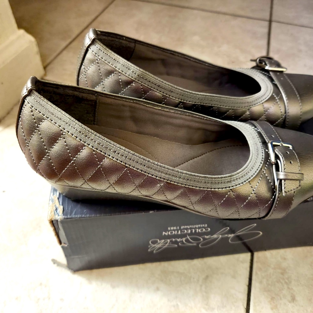 Jaclyn Smith Brand New Shoe 7size
